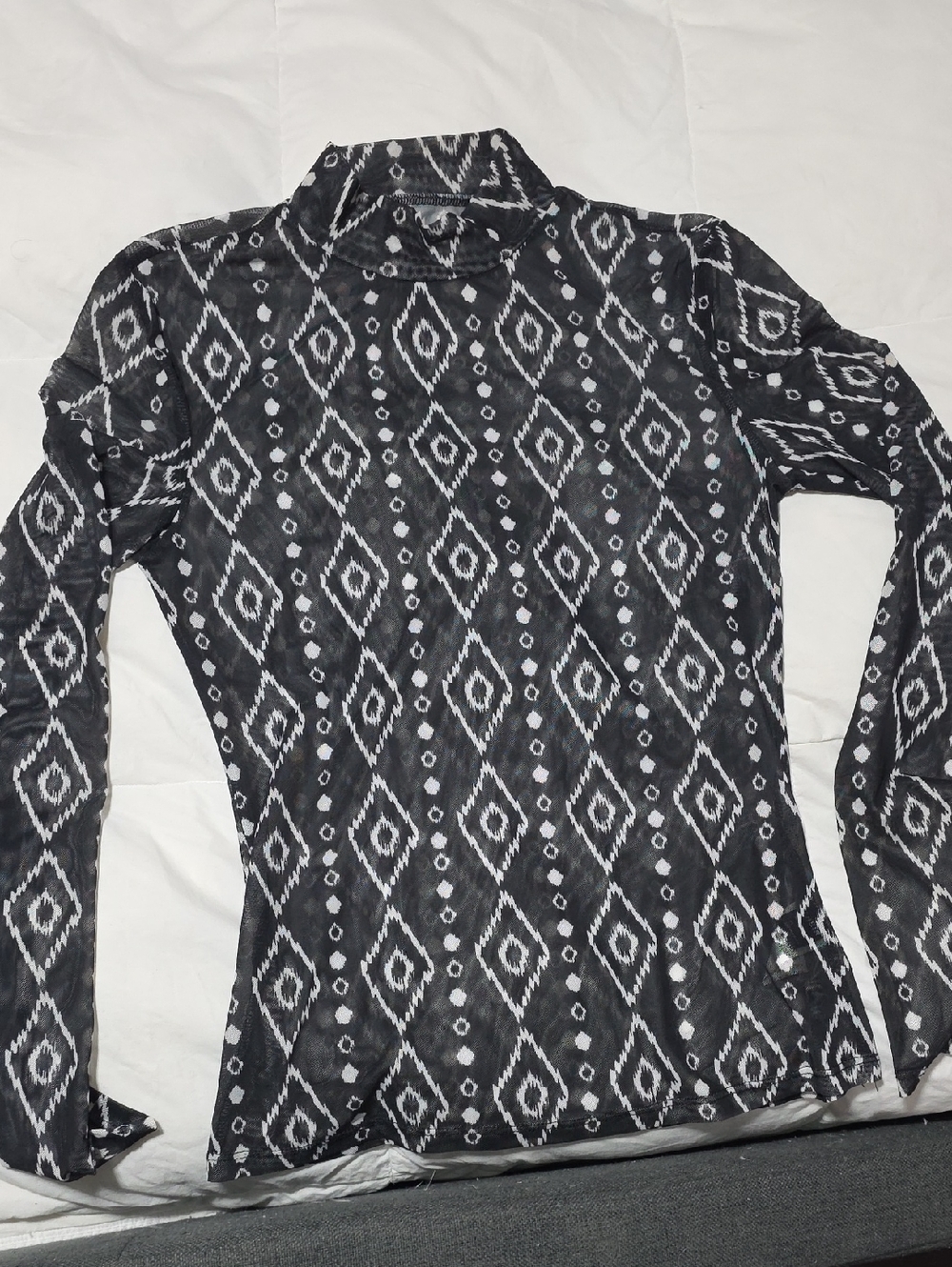 SHEIN Black & White Patterned Top